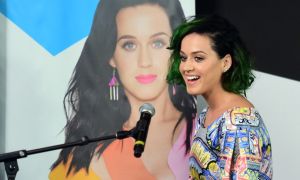 US-ENTERTAINMENT-KATY PERRY-STAPLES