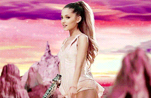 arianagrandegifs.com