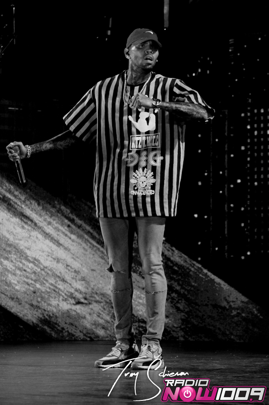 Chris Brown INDIANAPOLIS TOUR 2015 WNOW