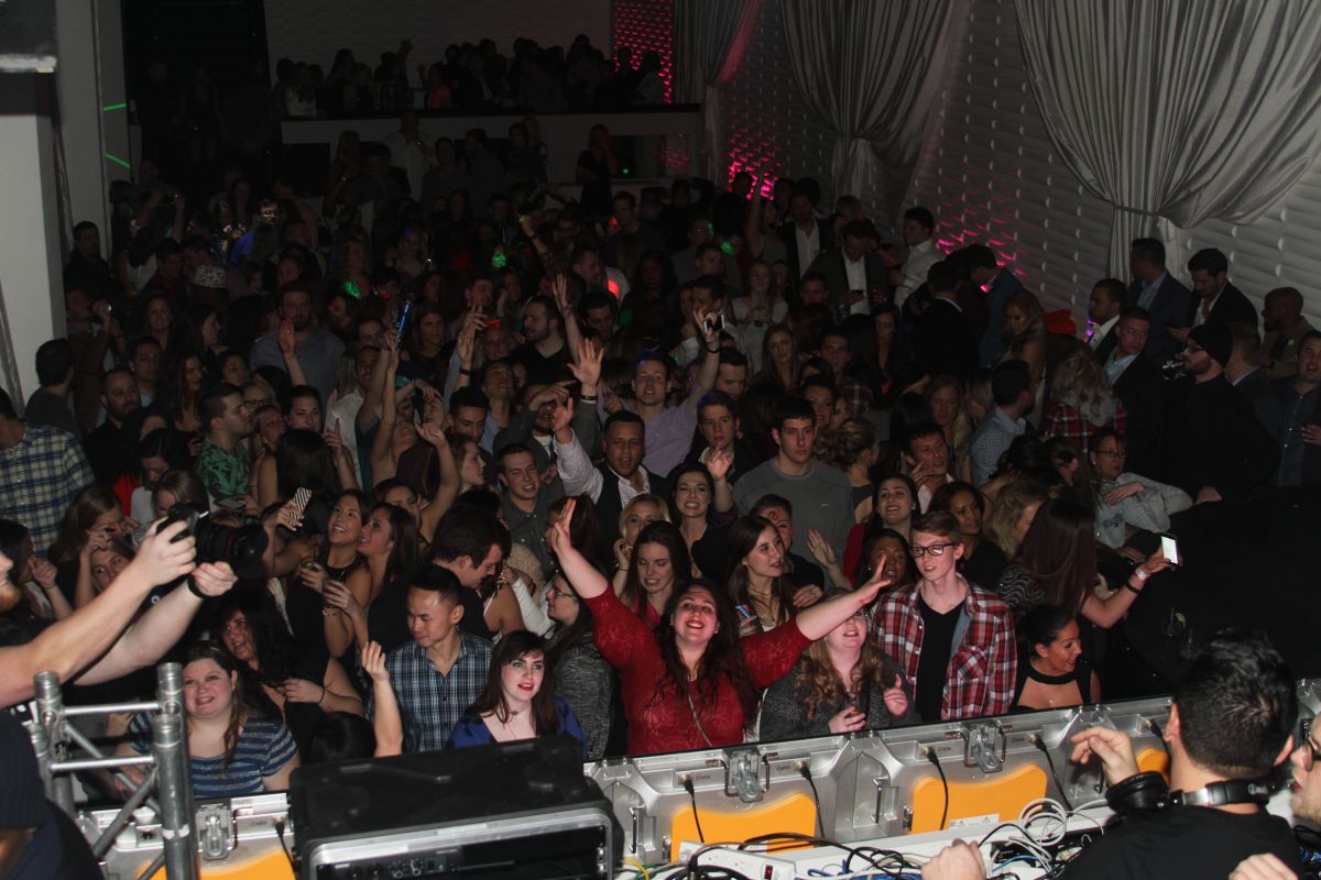 RadioNOW's Valentine's Bash with Chainsmokers and Flo Rida