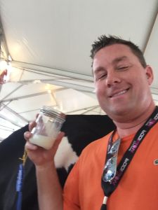 Indiana State Fair: 2016 Celebrity Milking Contest