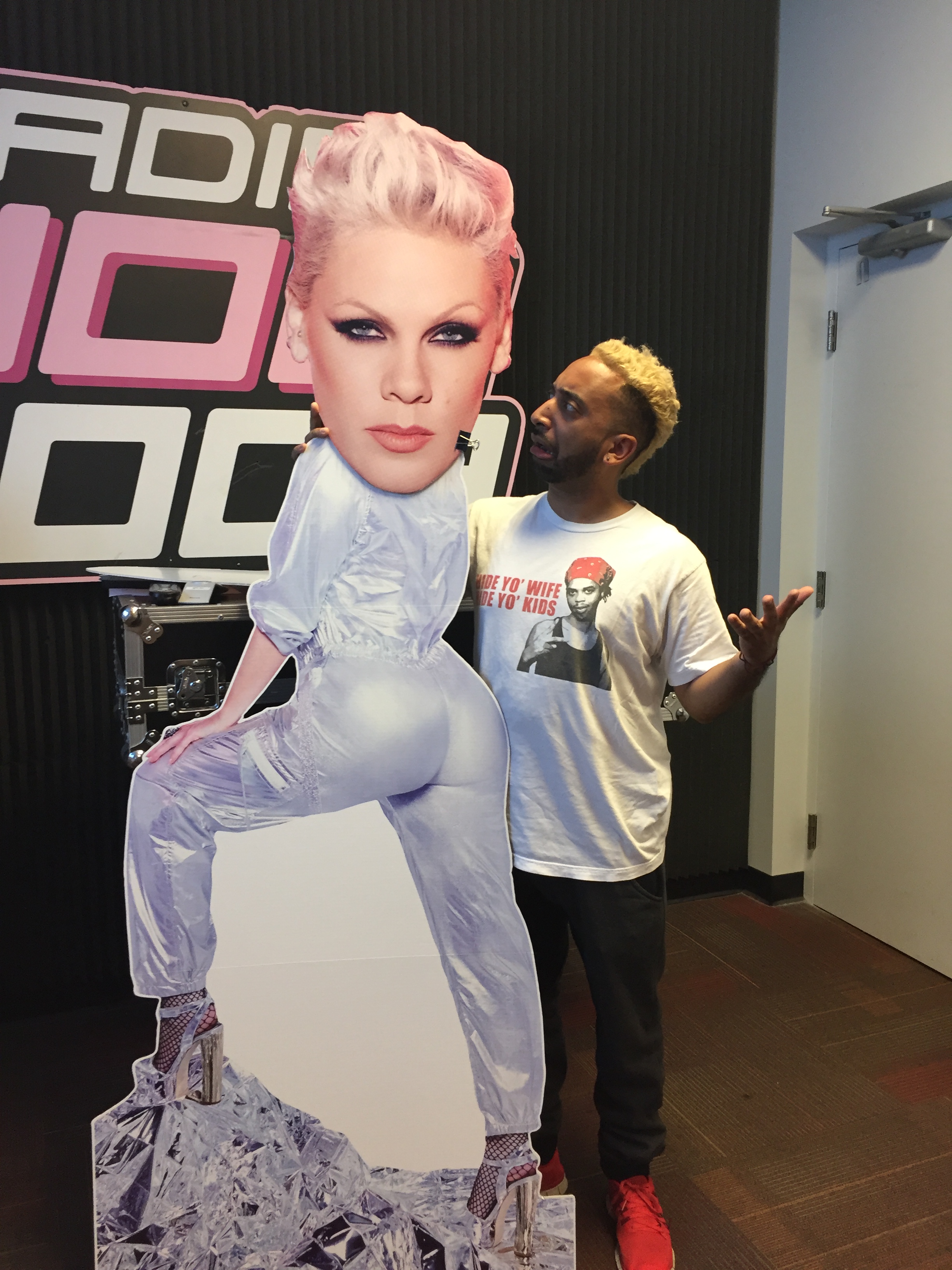 Elliott King - Fake P!nk Interview