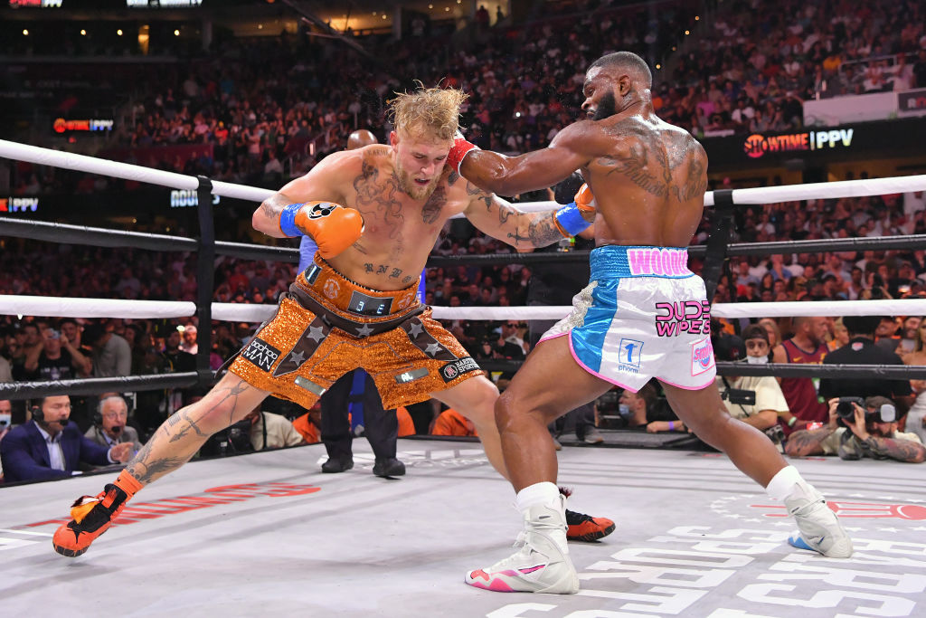 Jake Paul v Tyron Woodley