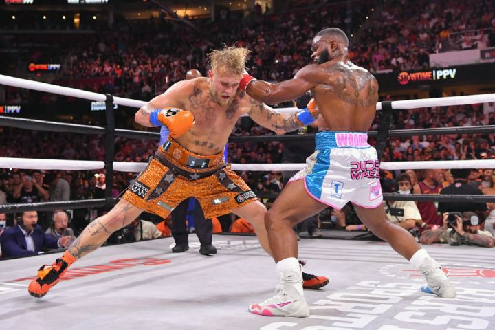 Jake Paul v Tyron Woodley