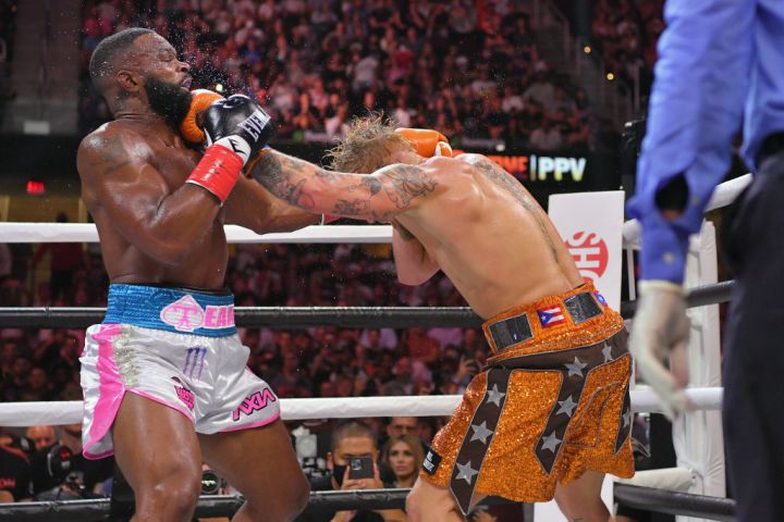 Jake Paul v Tyron Woodley