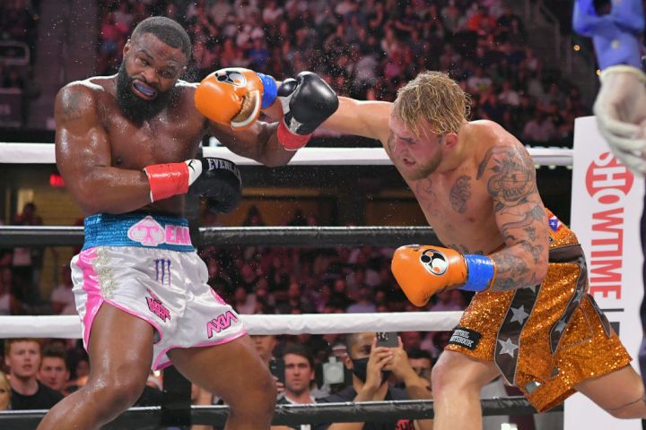 Jake Paul v Tyron Woodley